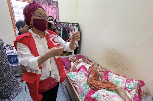 TAN SRI DR JEMILAH MAHMOOD
