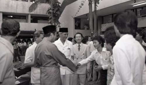 DR. MAHATHIR MOHAMAD