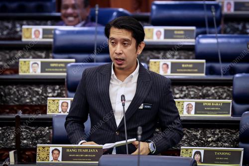 ADAM ADLI ABDUL HALIM