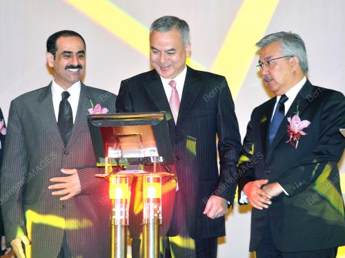 RAJA NAZRIN SHAH