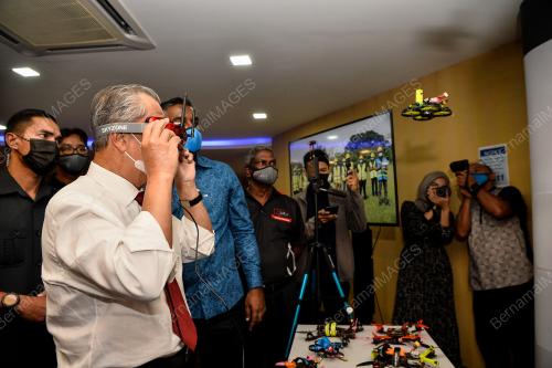 TAN SRI MUHYIDDIN YASSIN