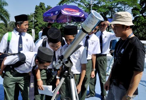 KL15_07022013_PLANETARIUM