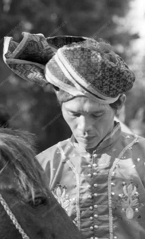 BAJAU HORSEMAN