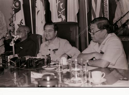 MESYUARAT MAJLIS TERTINGGI UMNO