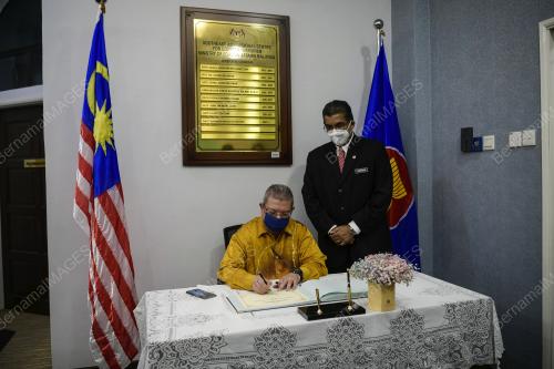 DATUK SAIFUDDIN ABDULLAH