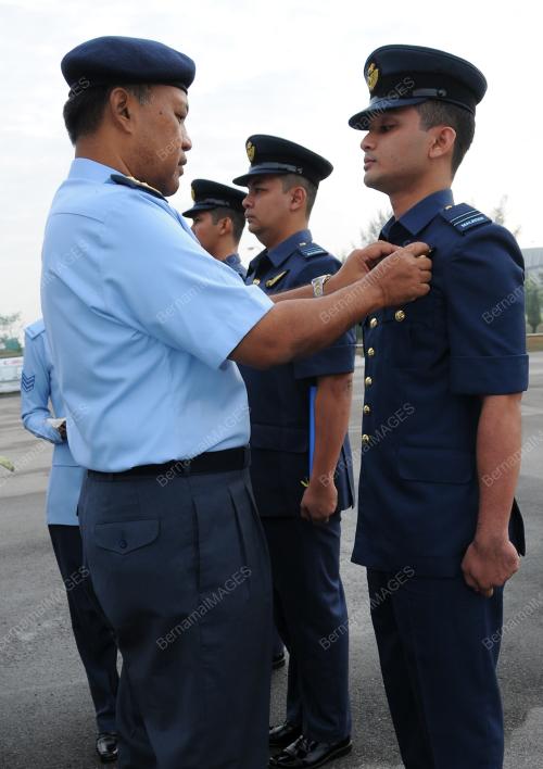 RODZALI DAUD