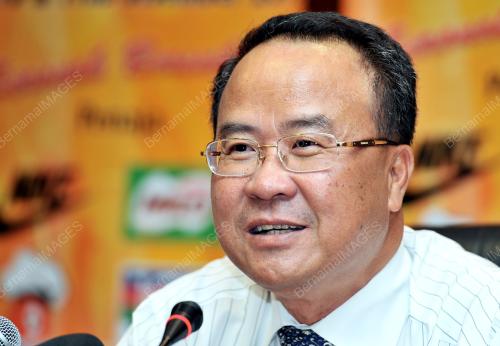 DATUK ZOLKPLES EMBONG