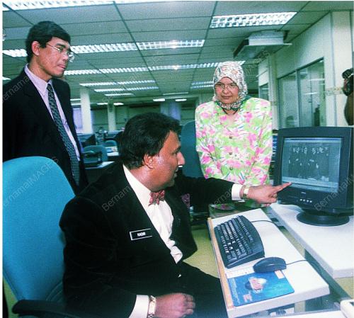 KADIR SHEIKH FADZIR