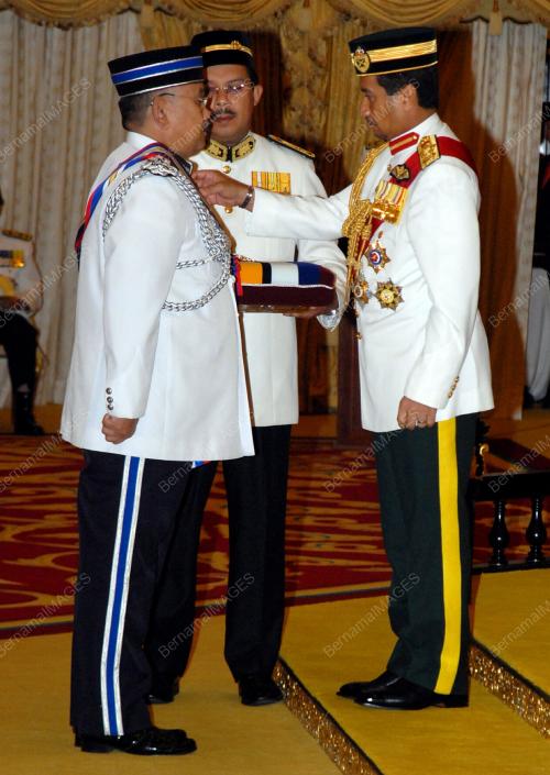 TUANKU MIZAN ZAINAL ABIDIN