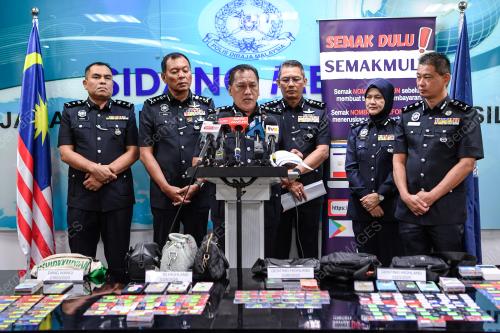 DATUK RUSDI MOHD ISA