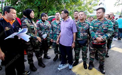 KL15_08112015_GOTONG