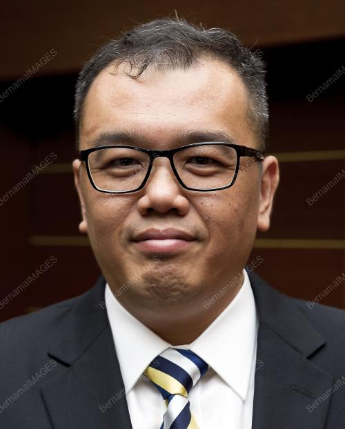 KL15_08122014_PARLIMEN