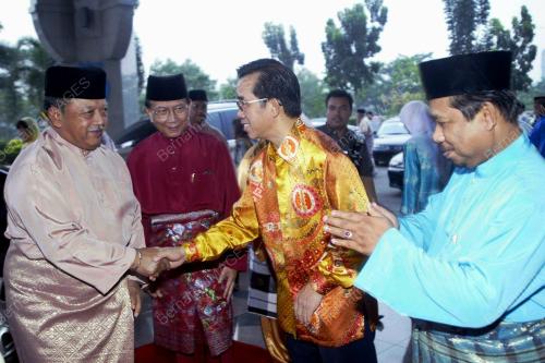 AGONG