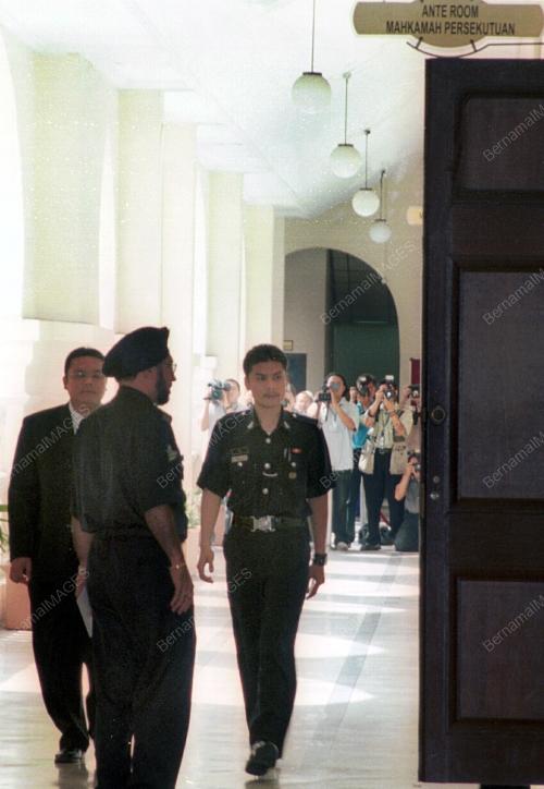 KES MAHKAMAH