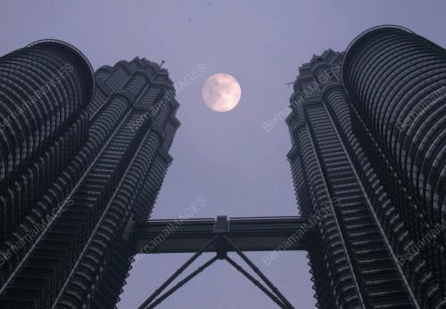 JEREBU DI KLCC