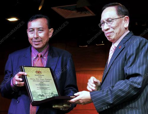 KL15_09052012_CENDERAHATI