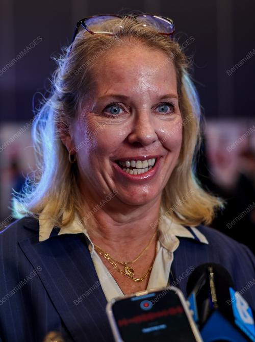 DEBORAH SEIFERT