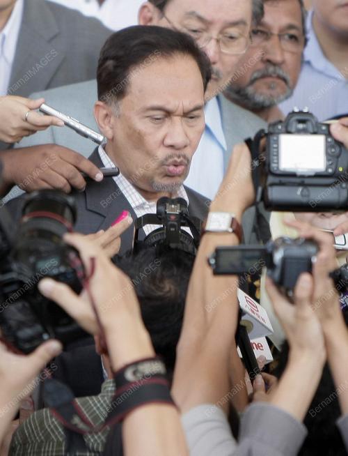 ANWAR IBRAHIM