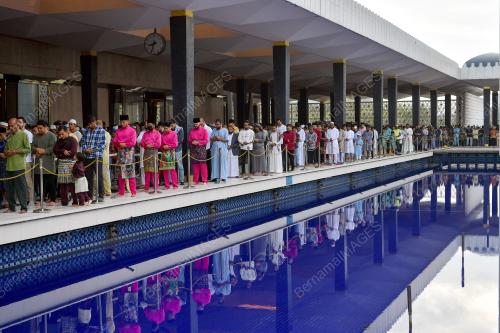 SOLAT AIDILFITRI