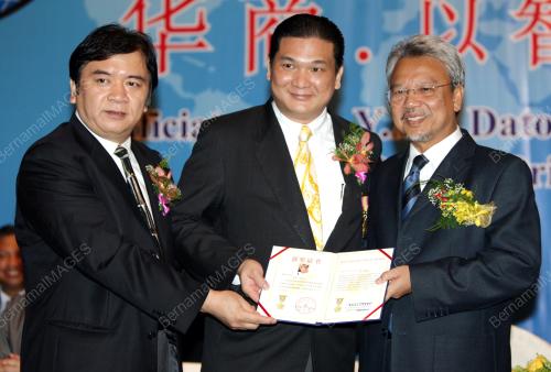 AHMAD HUSNI HANADZLAH