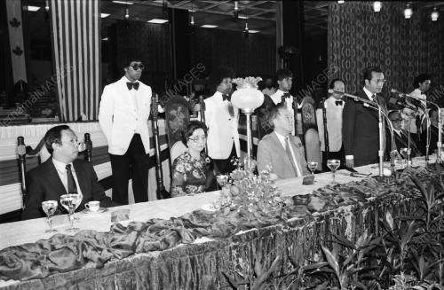 MAKAN MALAM
