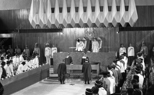 KL15_11032015_AGONG_RASMI