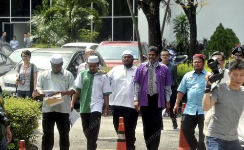KL15_11042017_BANTAHAN
