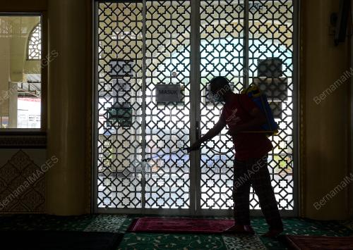 PERSIAPAN MASJID BAGI SOLAT TERAWIH