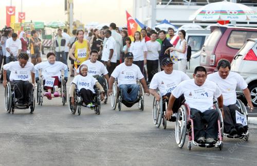 LARIAN RAKYAT 2009