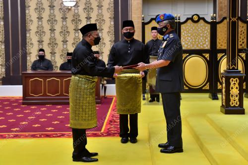 AL-SULTAN ABDULLAH RI'AYATUDDIN AL-MUSTAFA BILLAH SHAH