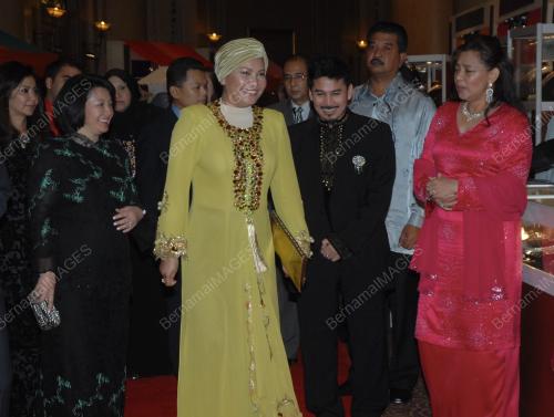 TUANKU NUR ZAHIRAH