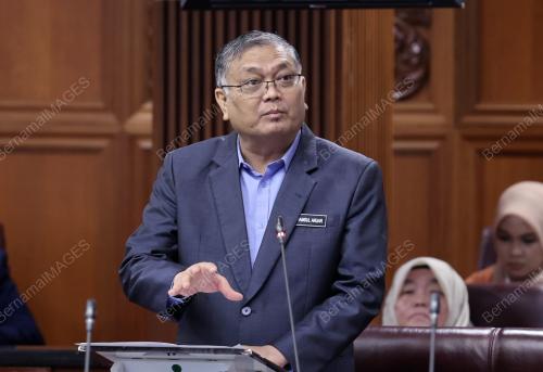 DATUK SERI DR SHAMSUL ANUAR NASARAH