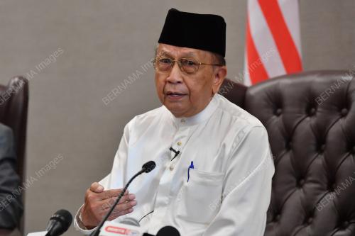 TAN SR DR RAIS YATIM