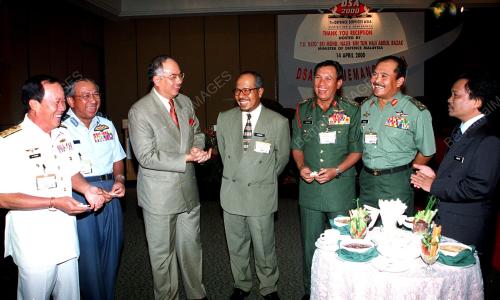PAMERAN DSA 2000