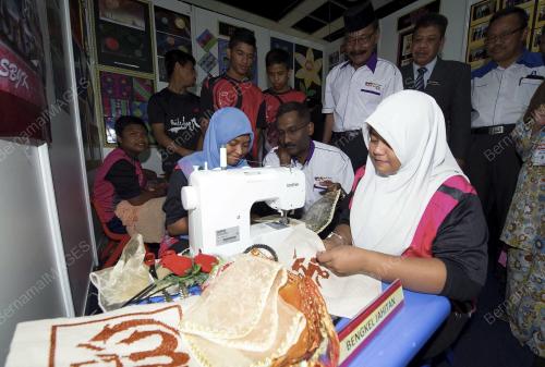 KL15_14052014_HARI_GURU