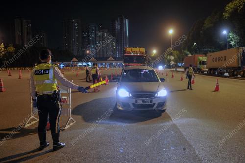 SEKATAN JALAN RAYA PKPB COVID-19