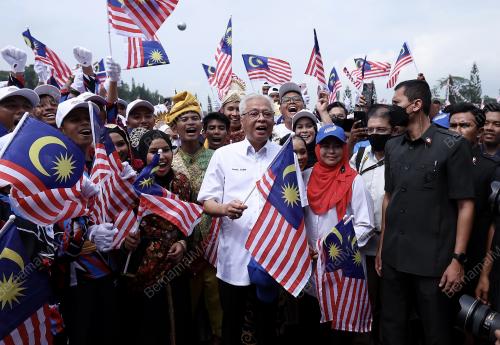 DATUK SERI ISMAIL SABRI YAAKOB