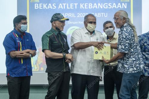 DATUK MOHD REDZA SHAH ABDUL WAHID