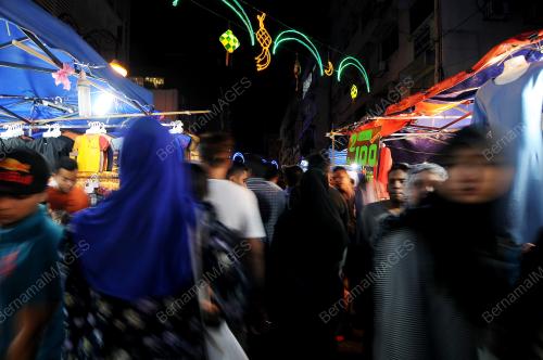 KL15_16072015_MALAM_RAYA