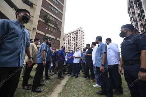 DATUK SERI ISMAIL SABRI YAAKOB