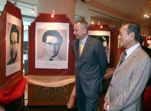TUN MAHAHIR MOHAMAD