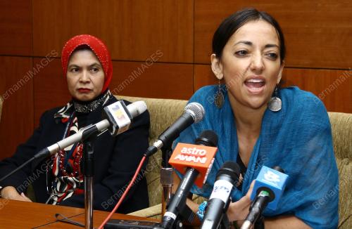 HUWAIDA ARRAFHUWAIDA