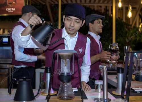 KL15_17082019_COSTA_COFFEE_BN201908168194