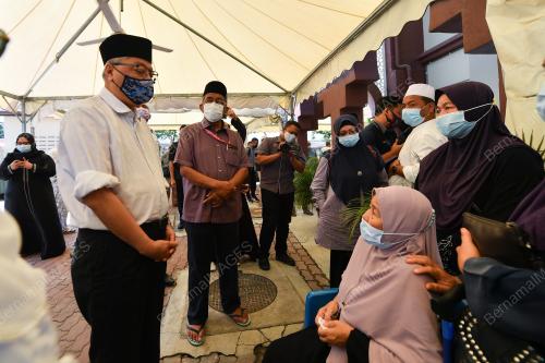 DATUK SERI ISMAIL SABRI YAAKOB
