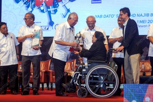 KL15_18052001_PM_BN201804286862