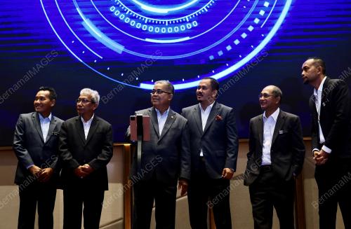 DATUK AARON AGO DAGANG