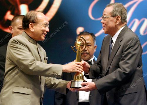 KL15_19022011_ANGKASAPURI