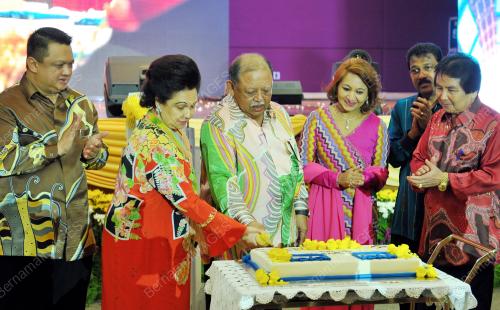 KL15_19042015_SENTUHAN_KASIH