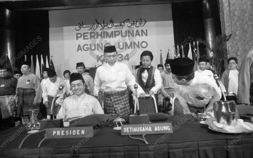 PERHIMPUNAN AGUNG UMNO