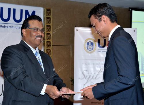 DATUK DR MOHAMED MUSTAFA ISHAK